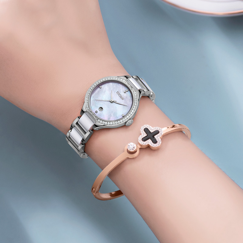Metal Watch With Pin-Buckle Fastening Metal Watch With Pin-Buckle Fastening